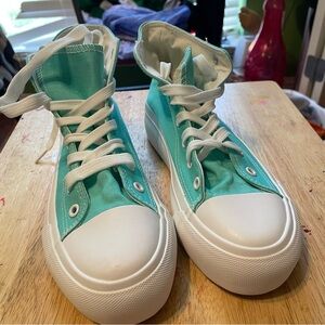 Source Unknown Teal High-Top Canvas Sneakers with White Soles